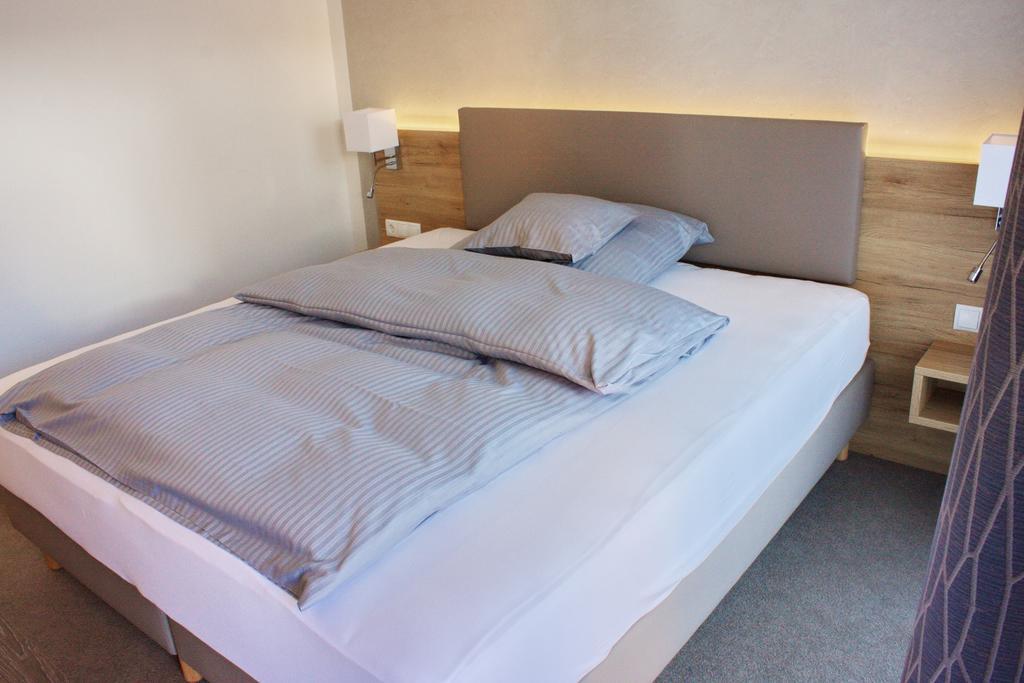 Stichwehs Hotel Am Bahnhof Elze Exteriér fotografie